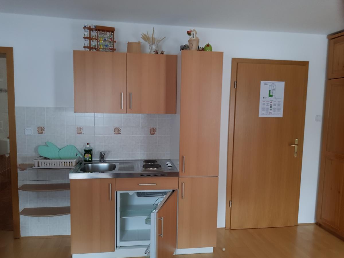 Penzion Pr' Betel Jesenice Exterior foto